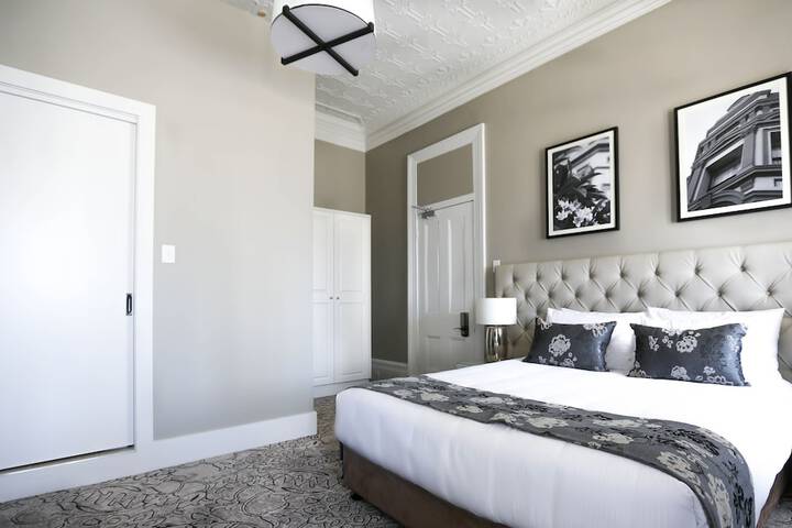 Room 14 of 50