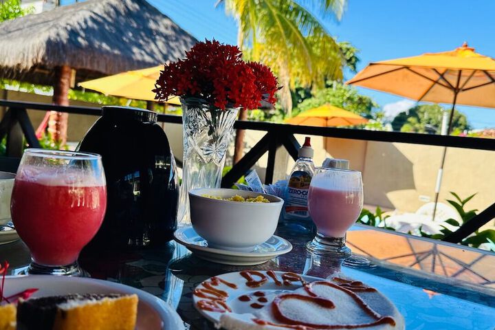 Breakfast/Coffee Service 23 of 31
