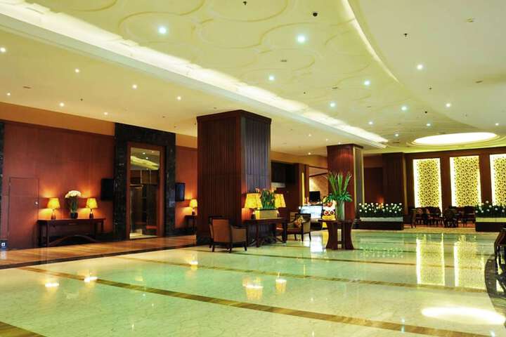 Guest Lobby