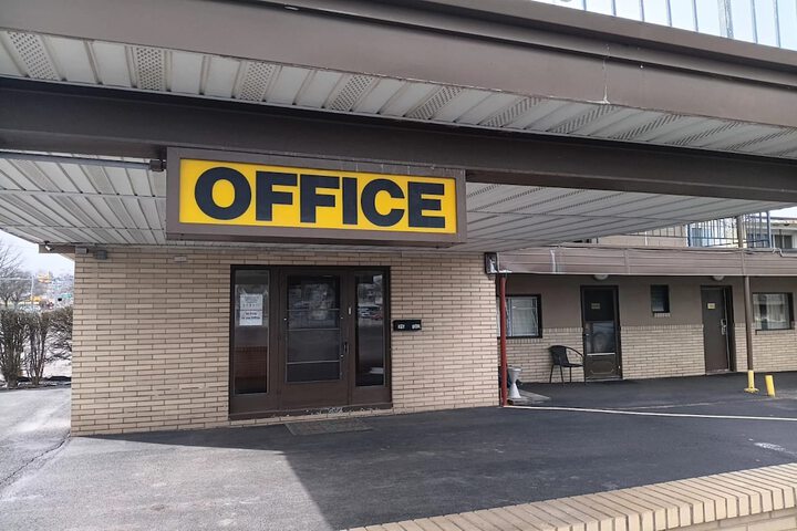 Hotel Interior 2 of 31