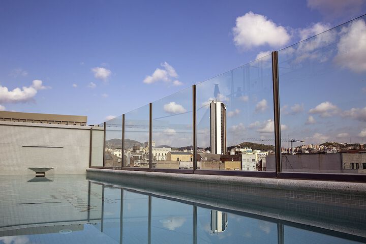 Pool Hotel