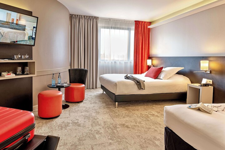 Room 7 of 40
