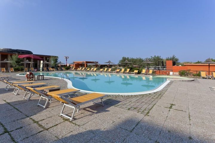 Pool Hotel