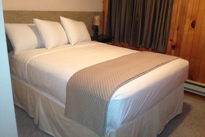 Room 3 of 43