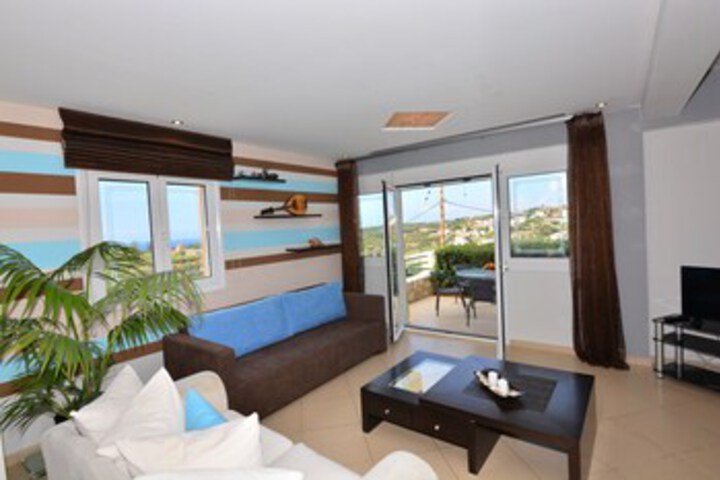 Room 8 of 17