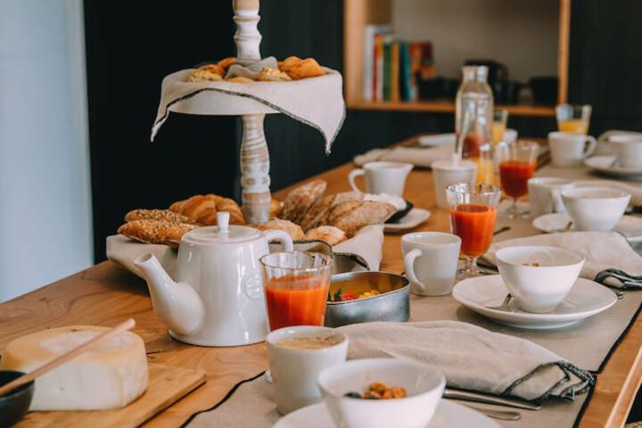 Breakfast/Coffee Service 66 of 106