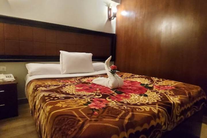 Room 11 of 61