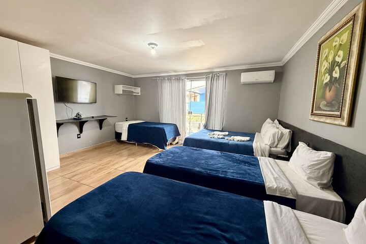 Room 11 of 66