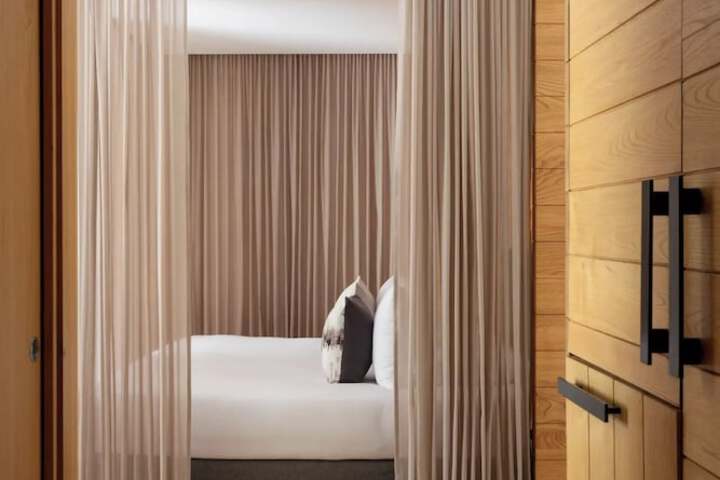 Room 10 of 53
