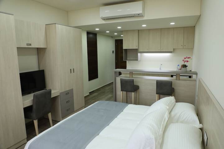 Room 7 of 36