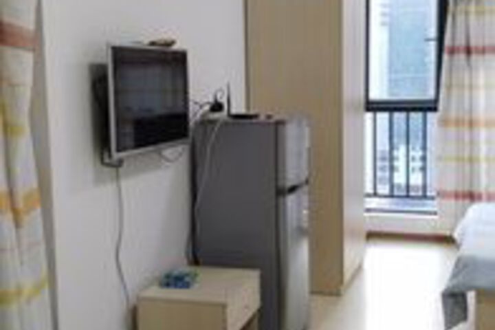 Room 15 of 37