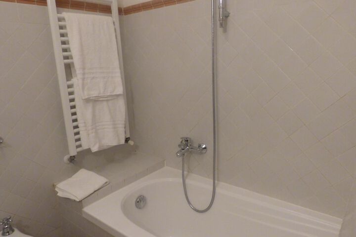 Room 19 of 21