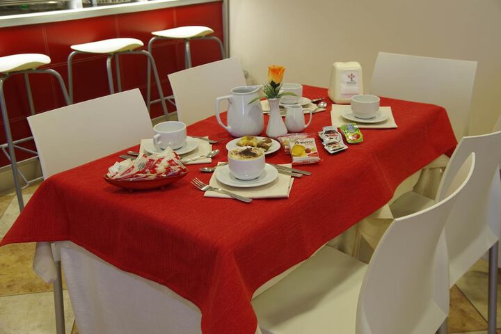 Dining 50 of 64