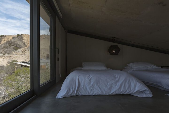 Room 28 of 125
