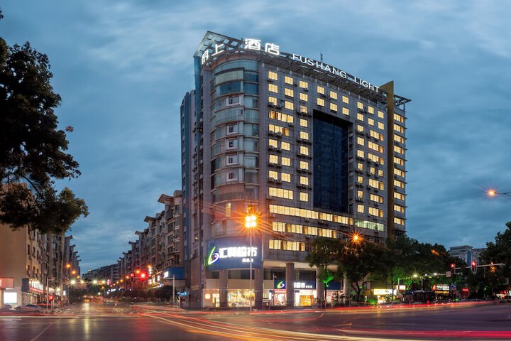 Hotel 13 of 14