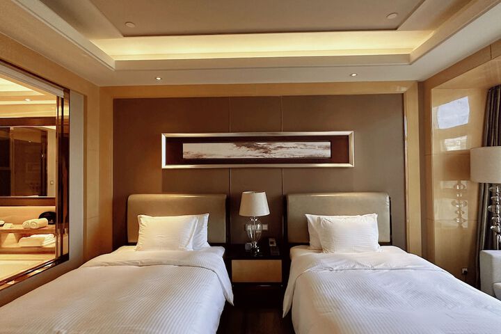 Room 17 of 78