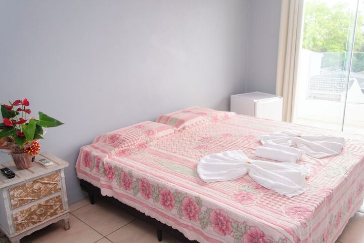 Room 9 of 34