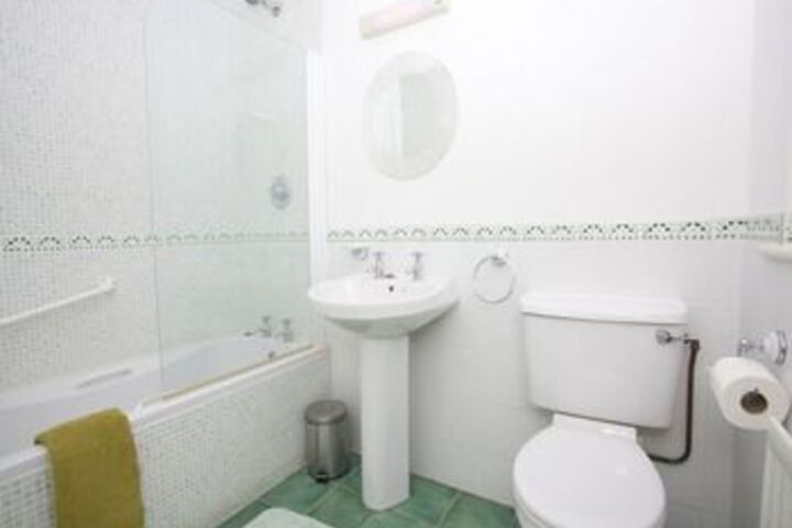 Room 2 of 29
