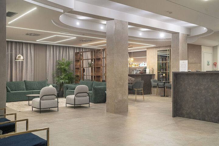 Guest Lobby