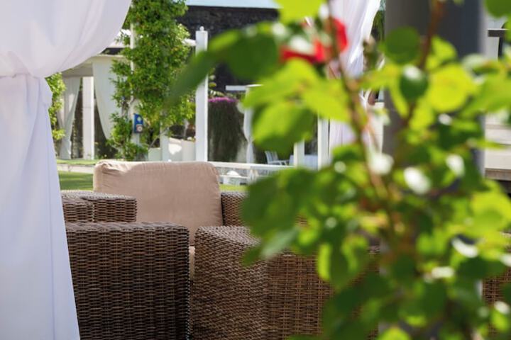Sundeck 50 of 64