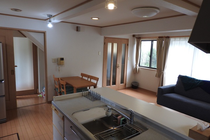 Room 6 of 46