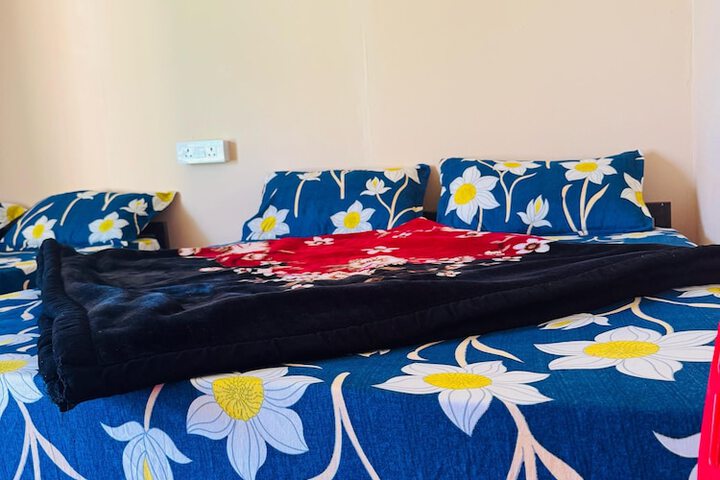 Room 4 of 11