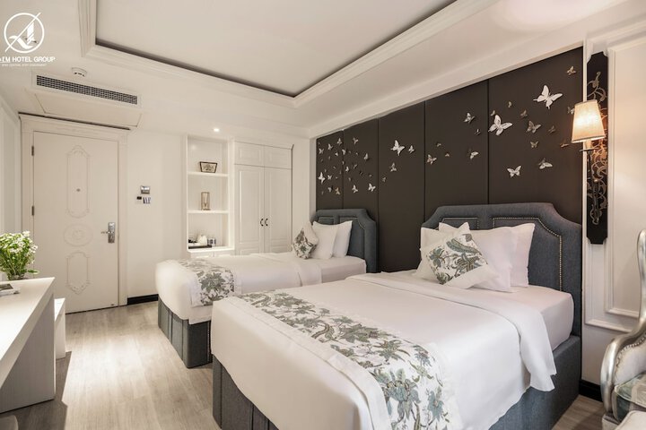 Room 18 of 92
