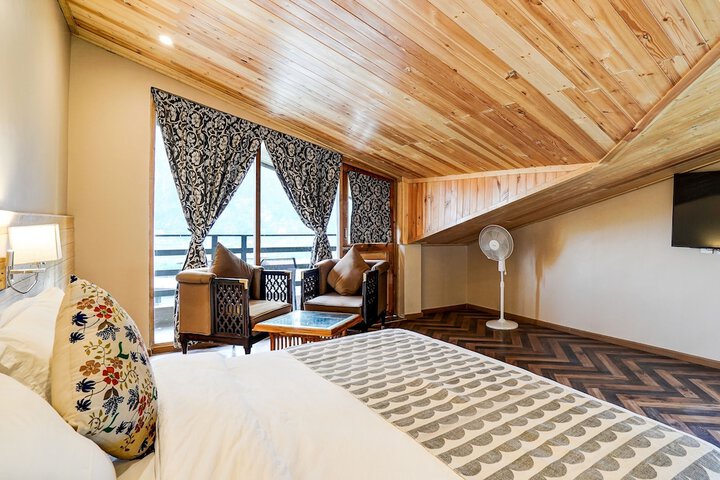 Room 21 of 53