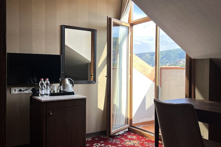 Room 63 of 72