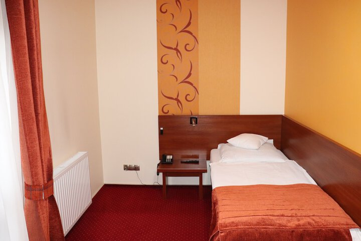 Room 18 of 45