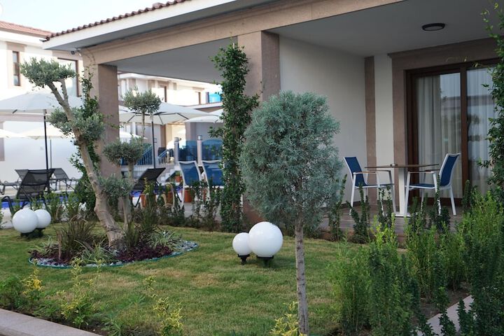 Terrace/Patio 97 of 107