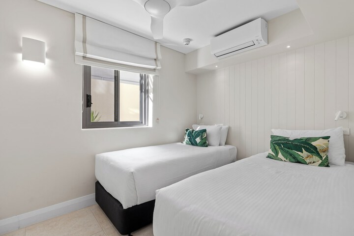 Room 15 of 124