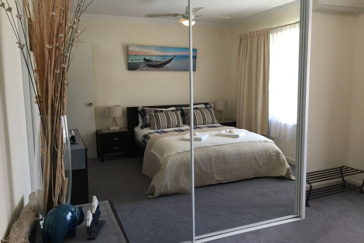 Room 13 of 40