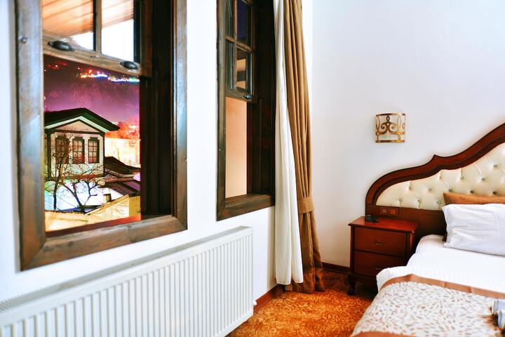 Room 20 of 53