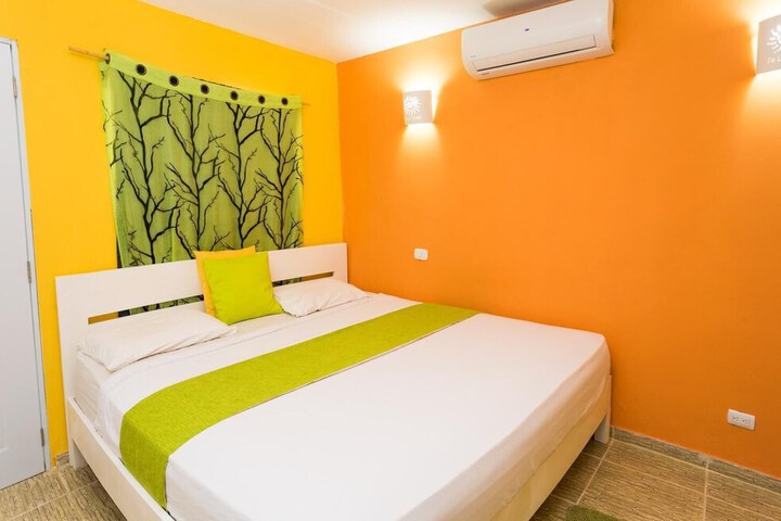 Room 7 of 37