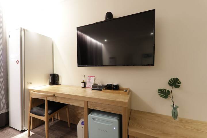 Room 44 of 64