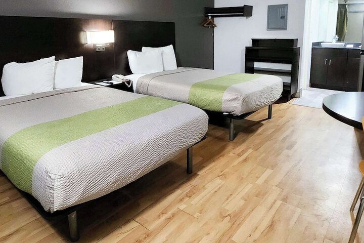 Room 15 of 24