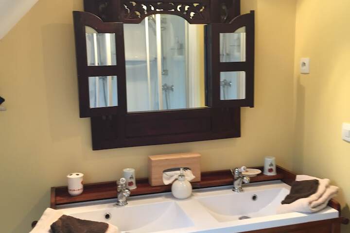 Clean Restrooms