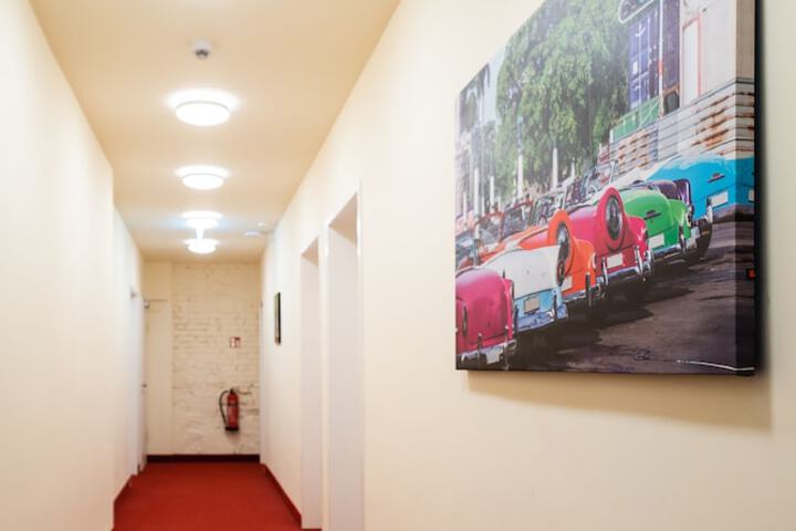 Ballroom/Hall 15 of 16