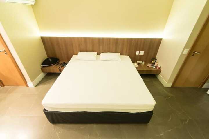 Room 21 of 56