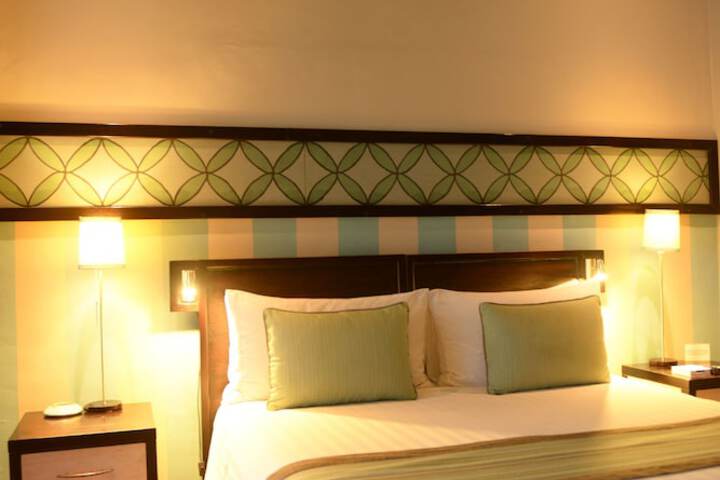 Room 6 of 26