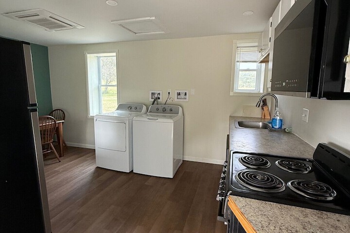 Room 9 of 35