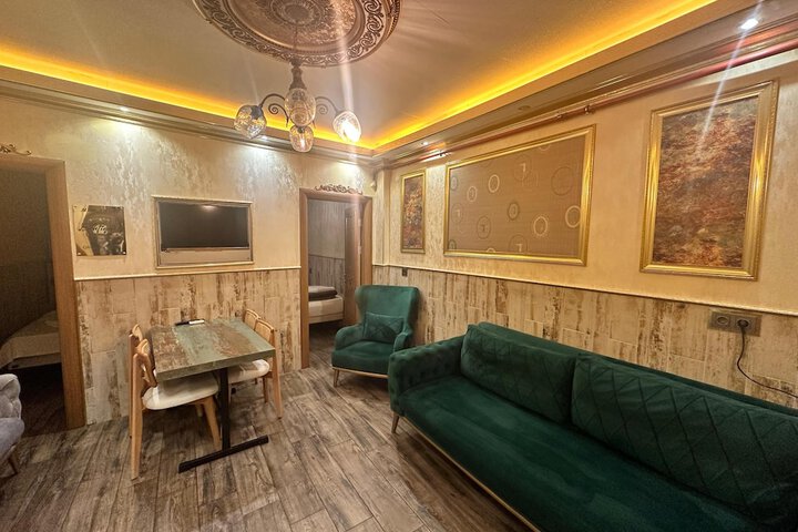 Room 50 of 170