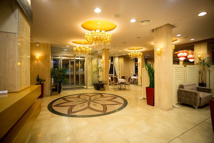 Hotel Lobby