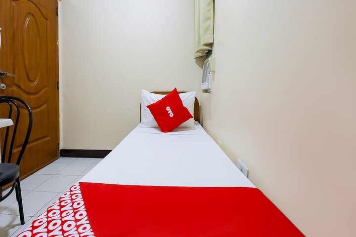 Room 15 of 34