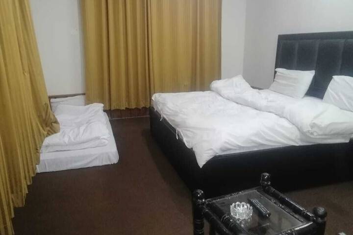 Room 10 of 15