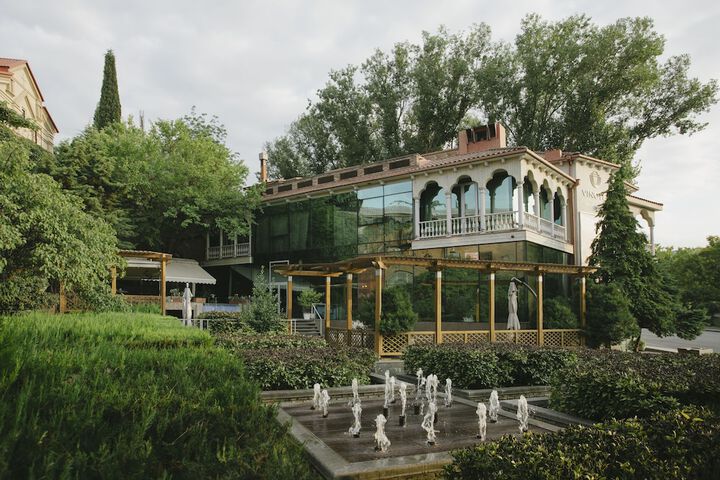 Vinotel Boutique Hotel in Tbilisi