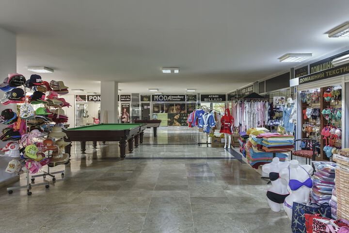 Gift Shop 58 of 138