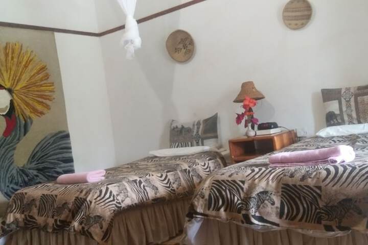 Room 6 of 110