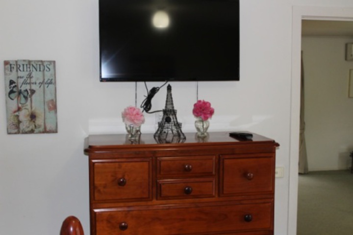 Room 84 of 228